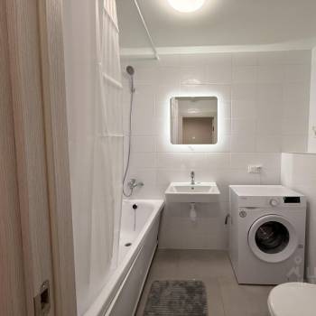 Сдается Многокомнатная квартира, 82 м²