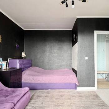 Продается 1-комнатная квартира, 45 м²
