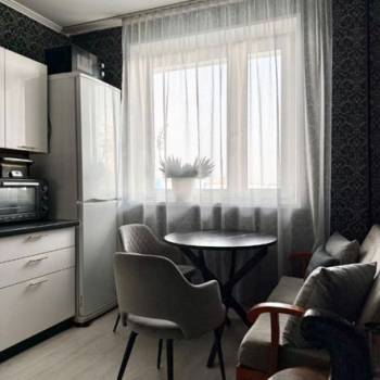 Продается 1-комнатная квартира, 45 м²