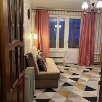 Продается 1-комнатная квартира, 40 м²