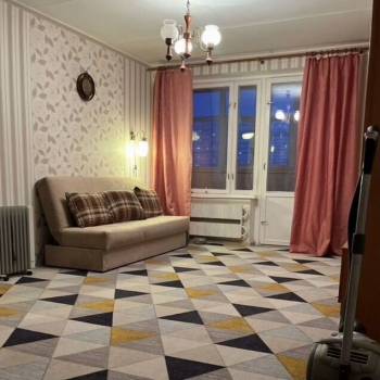 Продается 1-комнатная квартира, 40 м²