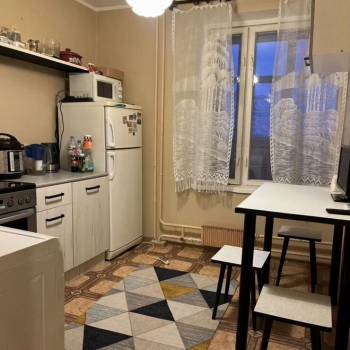 Продается 1-комнатная квартира, 40 м²
