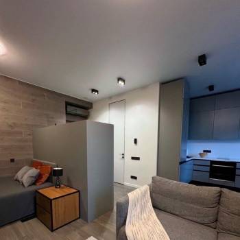 Продается 1-комнатная квартира, 37 м²