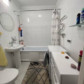 Продается 2-х комнатная квартира, 58 м²