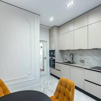 Сдается Многокомнатная квартира, 250 м²