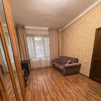 Продается 1-комнатная квартира, 36 м²