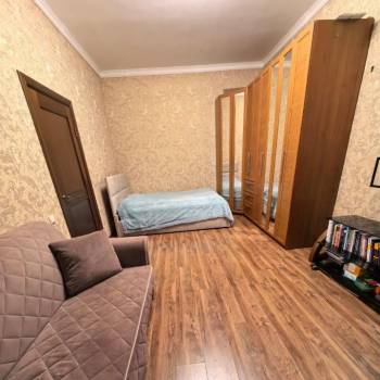 Продается 1-комнатная квартира, 36 м²