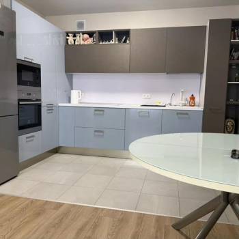 Продается 2-х комнатная квартира, 55 м²