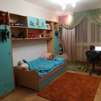Продается Многокомнатная квартира, 105 м²