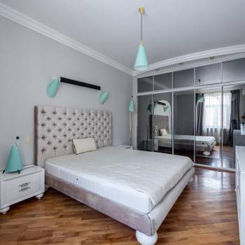 Продается Многокомнатная квартира, 115,3 м²