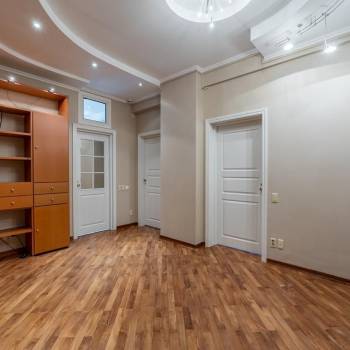 Продается Многокомнатная квартира, 115,3 м²