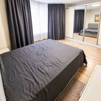 Сдается 2-х комнатная квартира, 65 м²