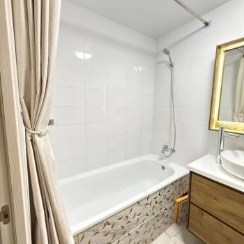 Сдается Многокомнатная квартира, 68 м²