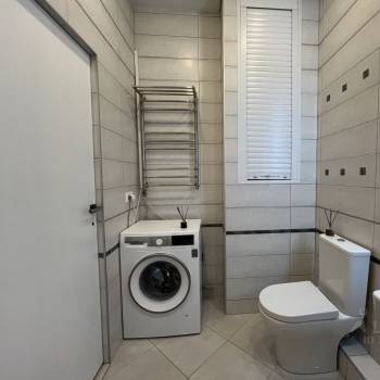 Продается 1-комнатная квартира, 36,9 м²
