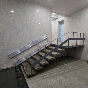Продается 1-комнатная квартира, 35 м²