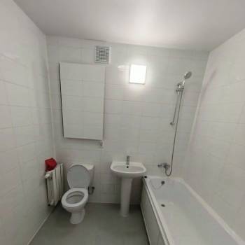 Продается 1-комнатная квартира, 35 м²