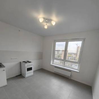 Продается 1-комнатная квартира, 35 м²