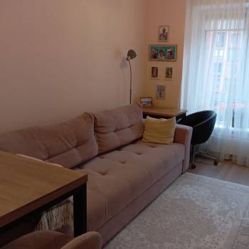 Продается 1-комнатная квартира, 32 м²