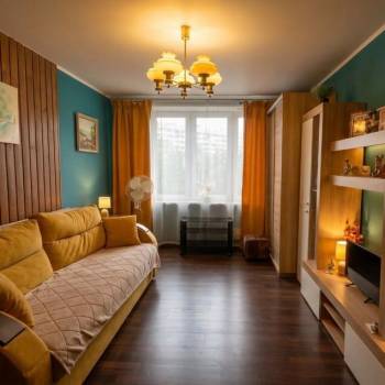Сдается Многокомнатная квартира, 60 м²