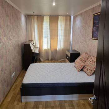 Сдается Многокомнатная квартира, 56 м²
