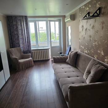 Сдается Многокомнатная квартира, 56 м²