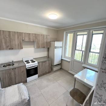 Сдается 1-комнатная квартира, 41 м²