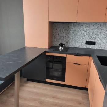 Продается 1-комнатная квартира, 27 м²
