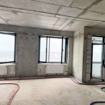 Продается 1-комнатная квартира, 63,5 м²