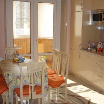 Сдается 2-х комнатная квартира, 80,3 м²