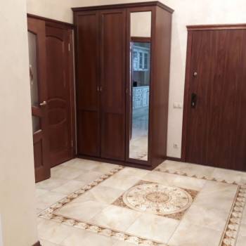 Продается Многокомнатная квартира, 114 м²