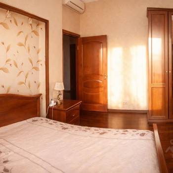 Продается Многокомнатная квартира, 114 м²