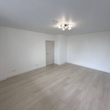 Продается 1-комнатная квартира, 43,2 м²