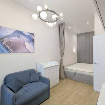 Продается 1-комнатная квартира, 32 м²