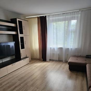 Продается Многокомнатная квартира, 87,4 м²