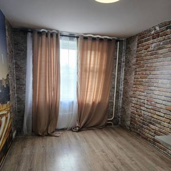 Продается Многокомнатная квартира, 87,4 м²