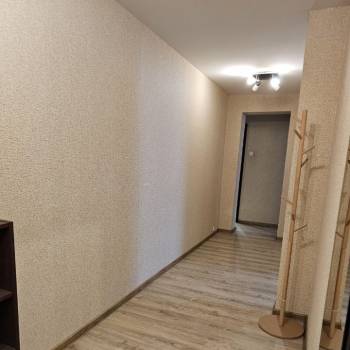 Продается Многокомнатная квартира, 87,4 м²