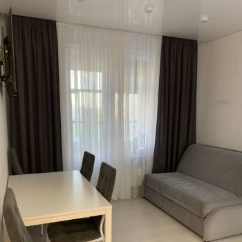 Продается 1-комнатная квартира, 36 м²