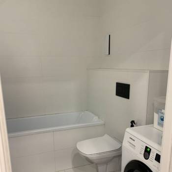Продается 1-комнатная квартира, 36 м²
