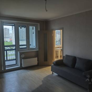 Сдается 1-комнатная квартира, 38 м²
