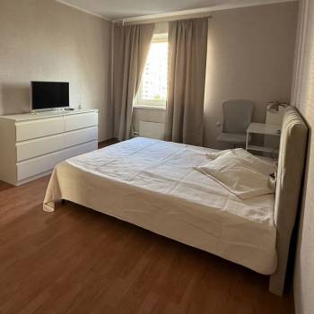 Сдается 1-комнатная квартира, 45 м²