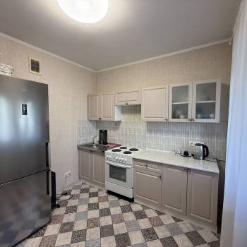 Сдается 1-комнатная квартира, 45 м²