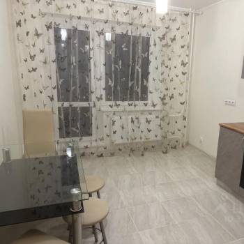 Сдается 1-комнатная квартира, 36 м²