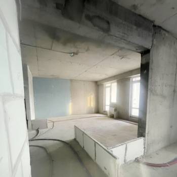 Продается 1-комнатная квартира, 71 м²