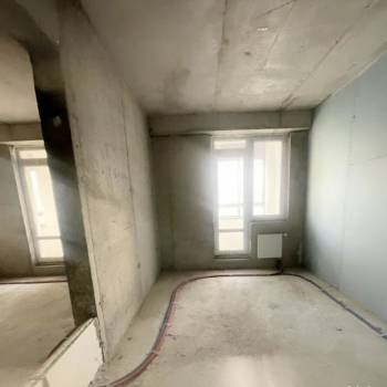Продается 1-комнатная квартира, 71 м²