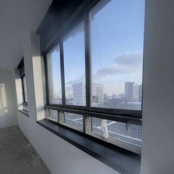 Продается 1-комнатная квартира, 71 м²