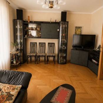 Продается Многокомнатная квартира, 109,6 м²