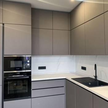 Сдается Многокомнатная квартира, 80 м²