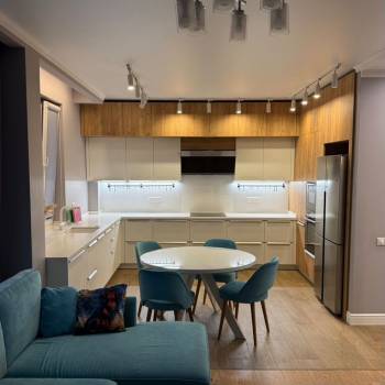 Продается 2-х комнатная квартира, 85 м²