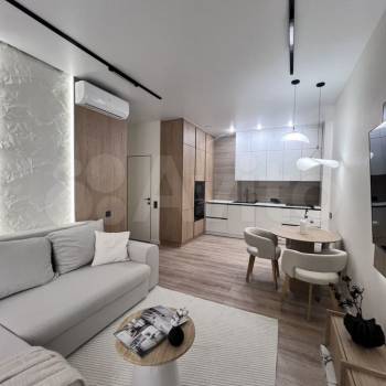 Продается 1-комнатная квартира, 45 м²