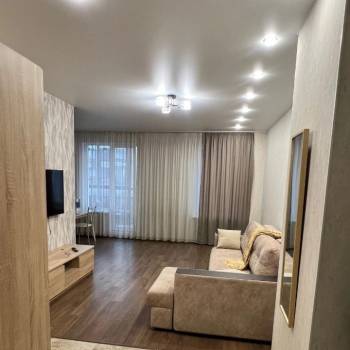 Продается 1-комнатная квартира, 36 м²